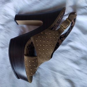 Ladies platform sandals